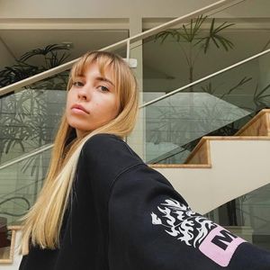 Meet your Posher, Vitaliya